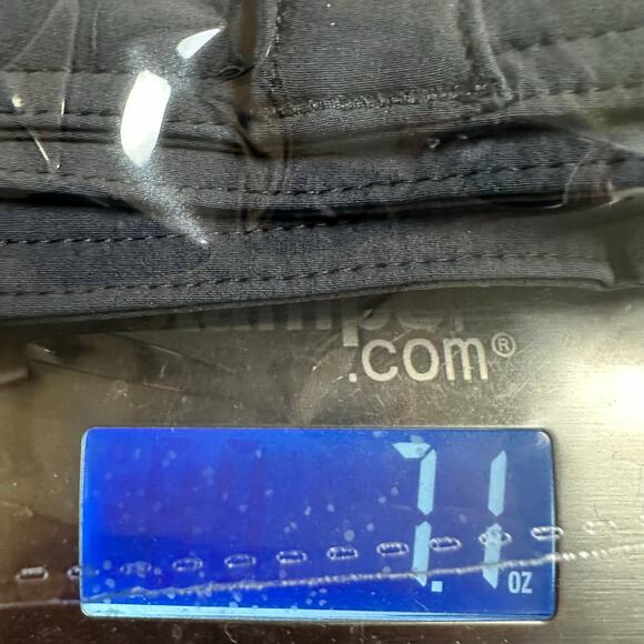 REI Shorts Womens 4 Black Nylon Stretch Pockets Outdoor Hiking Camping Nature - Picture 13 of 13